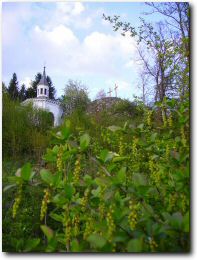 Kapelle mit Kreuzen